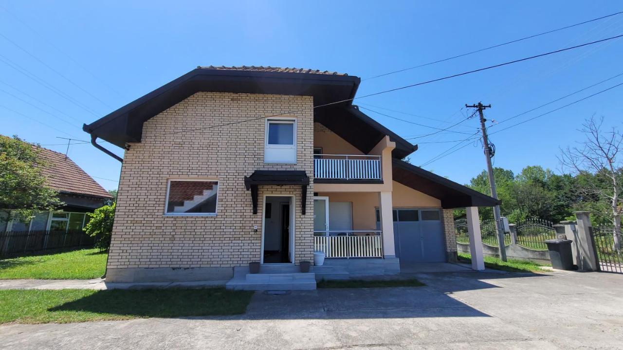 Apartman Progresso 瓦列沃 外观 照片